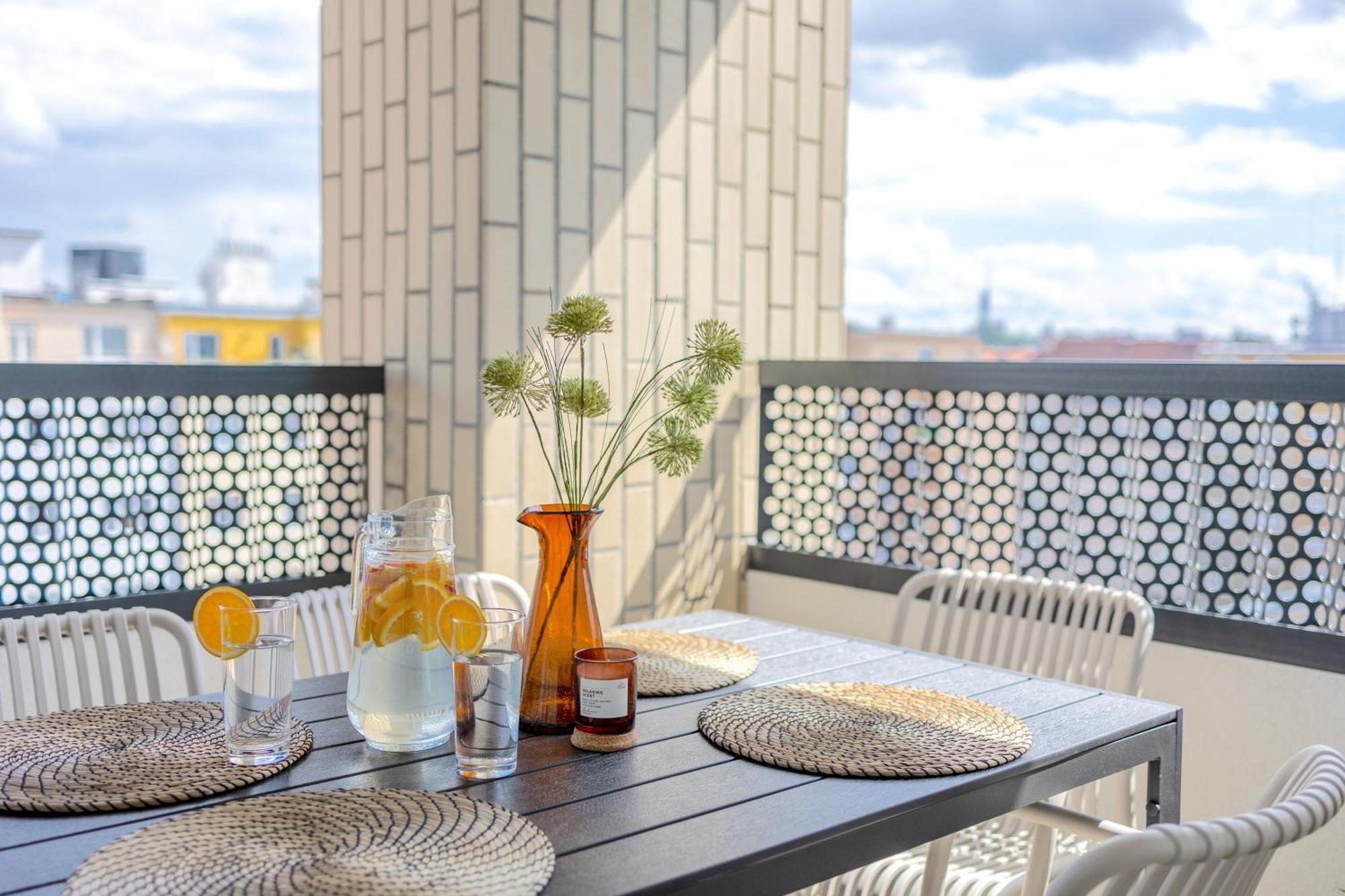 Appartement Bright 2br - 8th Floor, Balcony, Free Parking - By Gravity *